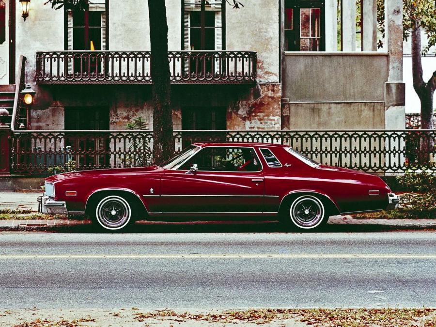  Buick Regal Colonnade Hardtop Coupe 1975 года  (фото 2 из 3)